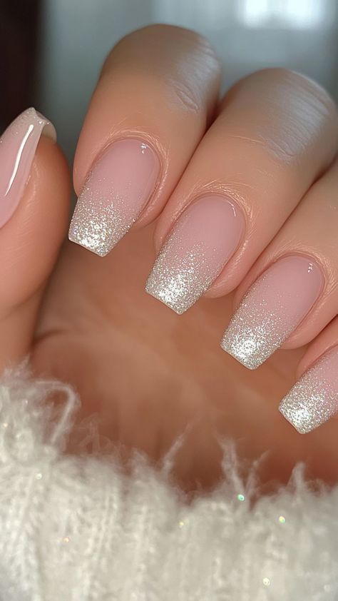 Classic And Elegant Nails, Special Nail Design, Nails French Tip Sparkle, Glitter Nails With French Tip, Nails French With Glitter, Nail Ideas For Homecoming, Glitter French Tip Acrylic Nails, Glittery French Nails, Sparkle French Tip Nails