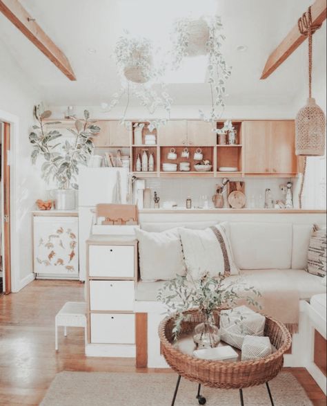 Cozy Studio Apartment, Built In Sofa, Studio Apartment Design, Living Room Designs Small Spaces, Camille Styles, Small Studio Apartments, Small Space Design, Small Space Organization, Beach Family