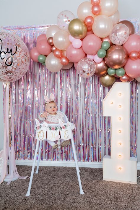 One Year Baby Girl Birthday Decorations, 1 Year Bunny Birthday, First Bday Decoration Ideas, 1 Birthday Decoration Ideas Girl, 1st Birthday Pink Theme, Bunny Theme 1st Birthday Party, Baby Girl Balloons Decoration, Birthday Ideas For Baby Girl 1st, Decoration For First Birthday Girl