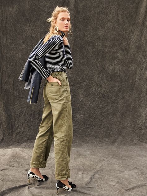 J.Crew The 2011 Foundry Pant J Crew Looks, Jcrew Style, Boyfriend Fashion, J Crew Fall, Outfit Recipes, Jcrew Fall, Estilo Preppy Chic, Daily Uniform, Loafers Outfit