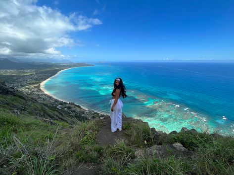 hawaii adventure girl beautiful hiking pretty sunrise sunset ocean happy peace love aloha island oahu green tropical fun vacation outfit inspiration hawaiian Hawaii Instagram Pictures Kona, Hawaii Photo Inspo Instagram, Hawaii Lookbook, Hawaii Instagram, Hawaii Aesthetic, Hawaii Pictures, Adventure Inspiration, Africa Do Sul, Need A Vacation