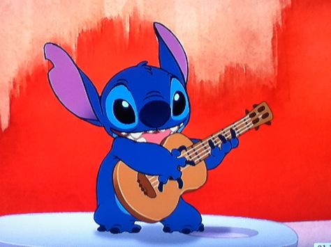 Stitch Playing Guitar, Stitch Guitar, 626 Stitch, Stitch Tattoo, Guitar Drawing, Gif Disney, African Textile, Floral Wallpaper Phone, Cute Stitch