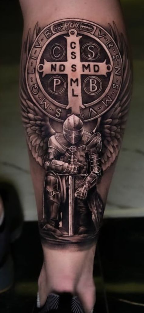 Templar Knight Tattoo Sleeve, Saint Benedict Tattoo, St George Tattoo, Military Sleeve Tattoo, Templar Knight Tattoo, Jason Tattoo, Archangel Michael Tattoo, Catholic Tattoos, Realistisches Tattoo