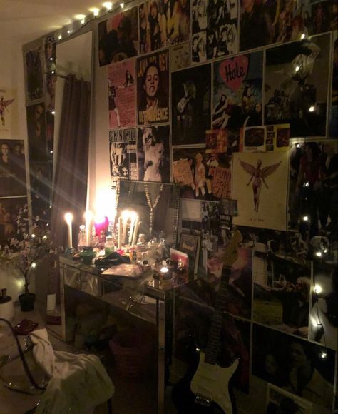 Grunge Bedroom Aesthetic Dark, Black Bedroom Asethic, Sick Bedroom Ideas, Punk Room Aesthetic Vintage, Heavy Metal Room Aesthetic, Punk Maximalism, 80s Metal Room, Room Inspo Grunge Y2k, 2000s Bedroom Aesthetic Grunge