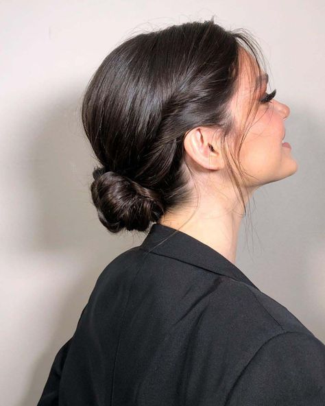 Bun Hairstyles For Wedding, Low Bun Bridal Hair, Bride Bun, Low Bun Wedding Hair, Wedding Bun, Simple Updo, Hairstyles For Wedding, Elegant Bun, Wedding Bun Hairstyles