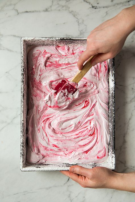 Raspberry Swirl Marshmallows (with fresh raspberries) | Will Cook For Friends Red Velvet Cheesecake Brownies, Homemade Marshmallow Recipe, Peppermint Marshmallows, Red Velvet Cheesecake, Recipes With Marshmallows, Homemade Marshmallows, Fresh Raspberries, Cheesecake Brownies, Low Fodmap Recipes