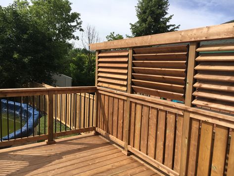 Deck Walls Privacy, Pool Deck Privacy Wall, Pool Deck With Privacy Wall, Privacy Wall On Deck Wood Slats, Privacy Deck Walls, Pool Deck Privacy Ideas, Privacy Fence On Deck, Privacy Fence Ideas On Deck, Privacy Deck Railing Ideas