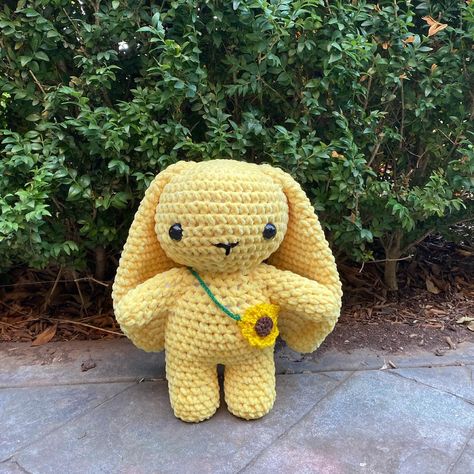 Yellow Crochet Toys, Yellow Crochet Stuffed Animal, Yellow Crochet Patterns Free, Yellow Crochet Plush, Yellow Amigurumi Free Pattern, Yellow Crochet Animals, Crochet Ideas With Yellow Yarn, Things To Crochet With Yellow Yarn, Yellow Crochet Amigurumi