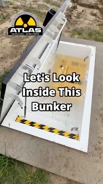 Preppers Survivalist, Underground Bunker Plans, Survival Bunker, Luxury Bunkers, Underground House Plans, Bunker Home, Secret Bunker, Doomsday Bunker, Birthday Sleepover Ideas