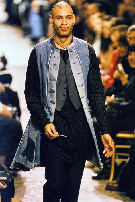 Jean Paul Gaultier - Spring 1994 RTW Jean Paul Gaultier 90s, Bohemian Style Men, Paul Gaultier Spring, French Fashion Designers, Fashion Jeans, Bike Lovers, Upcycled Denim, Paul Gaultier, Denim Outfit