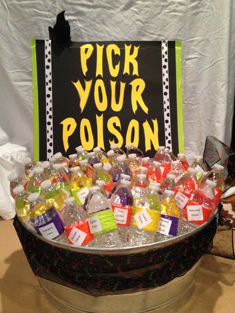 Halloween Party Decor School, Halloween Party Decor Classroom, Scary Birthday Party Games, Resident Halloween Party, Halloween Themed Work Party, Halloween Birthday Dance Party, Dorm Halloween Party Ideas, Halloween Kiddie Party, Things To Do For A Halloween Party