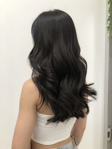 Long black hair styled with curls Black Hair On Brunettes, Soft Curls Dark Hair, Neutral Black Hair Color, Long Dark Black Hair, Hairstyle For Prom Black Hair, Black Hair Hairstyles Wedding, Soft Curls Black Hair, Brownish Black Hair Color, Wavy Black Hairstyles