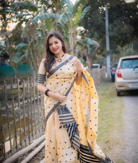 💥🥻Mix POLY Paat Mekhela Sador Assamese MEKHELA SADOR MEKLA CHADAR MIX PAT JURA MEKEHLA BY KAMDAR 🥻💥 Saree Fabric: Poly Silk Blouse: Running Blouse Blouse Fabric: Poly Silk Pattern: Woven Design Blouse Pattern: Woven Design Net Quantity (N): Single This item is NOT a Saree. It’s an Assamese Traditional Wear called Mekhela Sador. Length of Chadar: 2.75 meter Length of Mekhla: 1.75 meter , Blouse 0.75 meter. ACTUAL COLOR MAY VARY FROM IMAGE. MATERIAL- SOFT MIXPAT chador mekhela assamese mekhe... Mekhela Sador Blouse Design, Mekhla Sador, Mekhela Sador, Mekhela Chador, Latest Model Blouse Designs, Silk Pattern, Design Blouse, Blouse Models, Designer Blouse Patterns