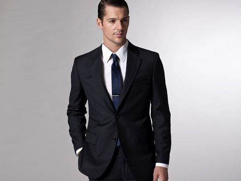 Black suit, navy tie for the groomsmen Black Suit Men With Blue Tie, Black Suit Dark Blue Tie, Black Suit With Navy Blue Tie, Black Suit Navy Blue Tie, Black Suit Navy Tie, Black Suit Blue Tie, Dark Blue Dress Shirt, Black Suit White Shirt, Groom Suit Black