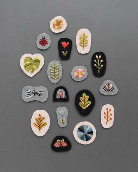 Badges Diy, Scratch And Sniff, Felt Patch, Handmade Patch, Fabric Wall Hanging, Visible Mending, Punch Needle Embroidery, Sewing Art, Embroidery Craft