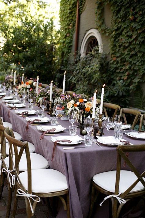 Purple Table, Party Tablescapes, Dining Setting, Romantic Garden Wedding, Fall Tablescapes, Rustic Chic Wedding, Wedding Table Settings, Wedding Receptions, Decoration Inspiration