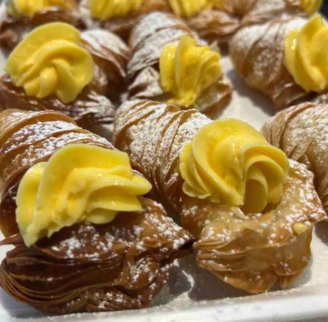 Lobster Tail Dessert Italian Pastries, Lobster Tail Pastry Recipe, Lobster Tail Pastry, Lobster Recipes Tail, Italian Pastries, Lobster Tail, Chantilly Cream, Italian Dessert, Lobster Recipes