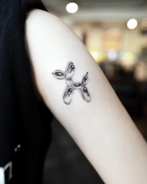 Metallic Aesthetic, Bicep Tattoos, Art Inspired Tattoos, Modern Art Tattoos, Artsy Tattoos, Balloon Tattoo, Flower Wrist Tattoos, Single Needle Tattoo, Inspired Tattoos