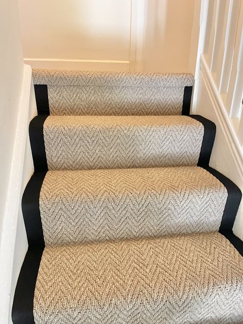 Hallway Stair Carpets, Stair Carpeting Ideas, Runner Over Carpet Stairs, Stairway Carpeting Ideas, Hessian Stair Carpet, Stairs Runner Landing, Modern Stair Carpet Ideas, Full Carpet Stairs, House Carpet Ideas