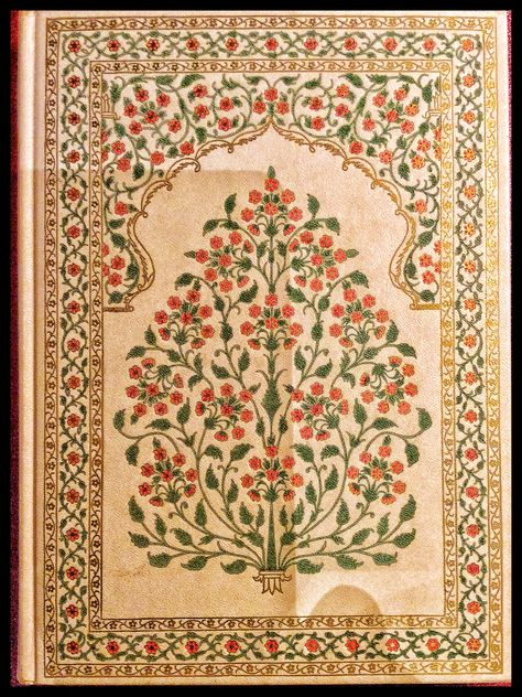 Mughal Art Motifs, Mughal Motifs, Kalamkari Pattern, Mughal Borders, Mirror Canvas Art, Islamic Design Pattern, Rajasthani Art, Indian Wall Art, Mughal Art Paintings