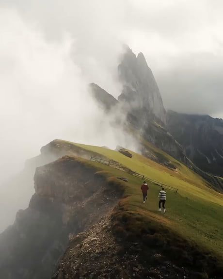 Edge Of The World Aesthetic, Edge Of The World, Matka Natura, Chile Travel, South Tyrol, Destination Voyage, South America Travel, Northern Italy, Land Rover Discovery