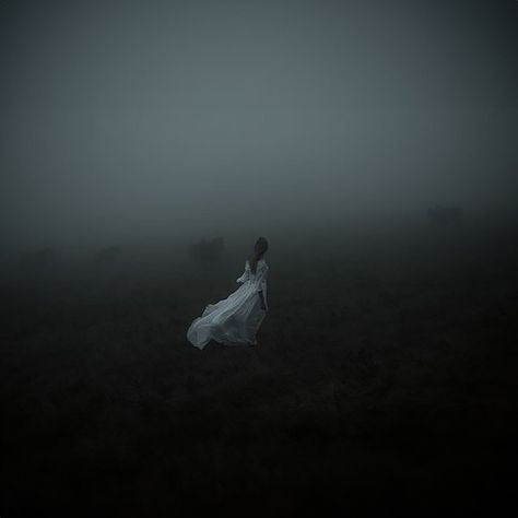 White Dress Dark Aesthetic, Female Ghost Aesthetic, Ghost In White Dress, Walking In The Forest Aesthetic, Fog Forest Aesthetic, Foggy Aesthetic Girl, Fog Photoshoot Ideas, Foggy Photoshoot Photo Ideas, Abandoned Aesthetic Person