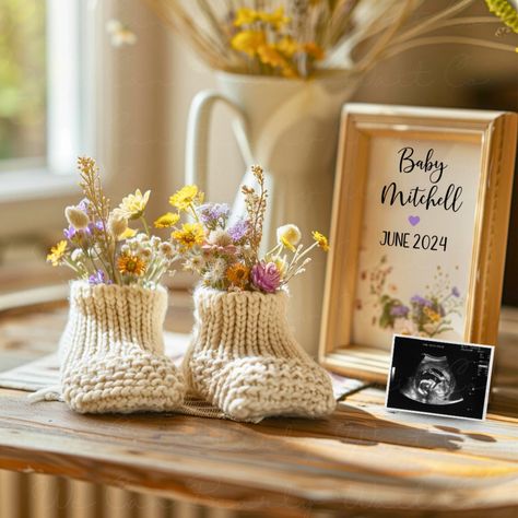 Demo link: https://www.corjl.com/d/529KNP Let your loved ones on social media know that you're expecting with our boho spring baby announcement. This wildflower baby announcement is also digital, self-editing, gender neutral, and makes the perfect summer baby booties reveal. Enjoy! Please be aware that you will NOT receive a physical copy of the photo via mail. This is a square 10.66 x 10.66-inch digital image that you'll be able to edit using the link from Corjl. If you get stuck or have any qu Gender Neutral Announcement, Flower Field Pregnancy Announcement, Wildflower Gender Reveal, Baby Announcement Flat Lay, Mother’s Day Baby Announcement, Spring Baby Shower Themes Neutral, Flower Pregnancy Announcement, Spring Baby Announcement Ideas, Baby I’m Bloom Baby Shower Theme