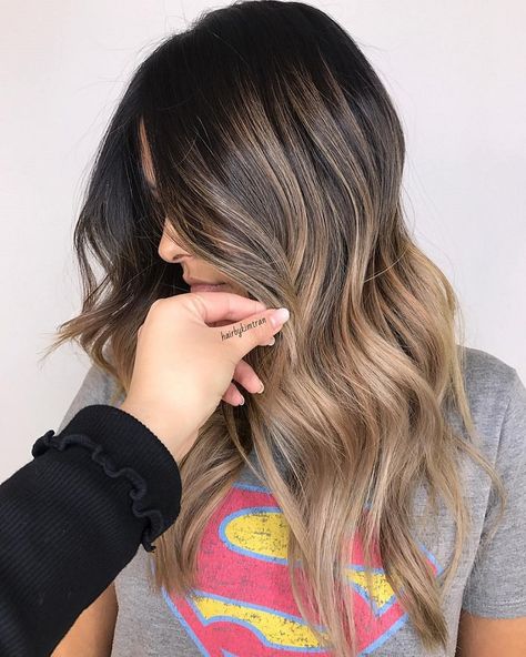 #shaderoots #greyroots #hair #haircolor #hairtrends #haircolortrends #hairstyle #hairinspo #balayage Root Shadow Blonde Balayage, Shadow Root Brown To Blonde, Shadow Roots Hair, Spring Hair Color Trends, Blonde Ombre Hair, Brown To Blonde Ombre, Brown Ombre Hair, Makeup Tip, Color Balayage