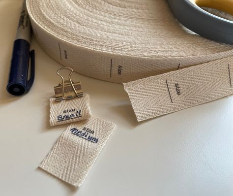 Homemade Tags, Vintage Shirt Design, Clothing Labels Design, Sewing Room Decor, Packaging Ideas Business, Small Business Packaging Ideas, Fashion Layout, Diy Bag Designs, Sewing Business