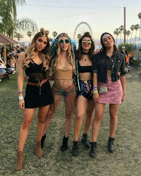 #popular#friends#girls#favorite#cute Techno Festival Outfit, Techno Festival, Festival Outfit, Music Festival, Wheel, Festival, Skirt, Music