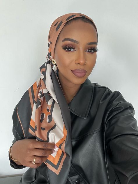 At Kaï Apparel we are widely known for our beautiful multi wear satin scarf collection. This satin scarfs is beautifully silky and soft. It is 90x90cm in size and perfect for a turban, hair wrap, headscarf, on your bag or over shoulders. The ideal multi wear for all occasions and seasons and finish to your outfit.  Its material is made with premium Satin and has a luxuriously smooth gloss which looks and feels elegant.  They are soft and easy to work with. All our Silky satin scarves come gift p Turban Work Outfit, Silk Scarf Black Women, Silk Hair Wrap Styles, Pink Hair Scarf, Black Woman Head Scarf, Head Silk Scarf Styles, Satin Scarf Styles, Christian Veil Outfit, Silk Head Scarf Outfit