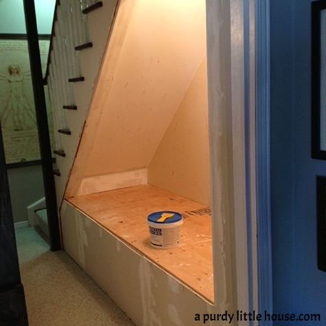 under the stairs book nook, basement ideas, home improvement, repurposing upcycling, shelving ideas, stairs Bar Under Stairs, Basement Stairs Remodel, Under Stairs Nook, Basement Staircase, Stair Nook, Basement Stairs Ideas, Stair Shelves, Basement Layout, Stairs Ideas