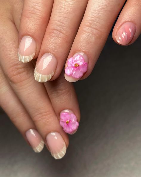 🐚I’m so proud of Caitlin 🌺 A self proclaimed simple nail girl who felt brave enough to branch out and get some nails with 3D elements. I had so much fun creating these for her 🥰 you don’t have to go on holiday for “holiday nails” 💅🏼Structured BIAB Infill 🎨Intermediate Nail Art ⏱️3hrs 20 🌈 @lolaleebeautynz_aus @belushnz_aus • • • #shellnails #shellnailart #holidaynails #oceannails #beachnails #winternails #hawkesbay #hawkesbaynails #hawkesbaynailartist #hawkesbaynailtech #napiernailsalon #ha... 3d Elements, Brave Enough, Simple Nail, Beach Nails, Going On Holiday, 3d Nail Art, On Holiday, Flower Nails, Holiday Nails