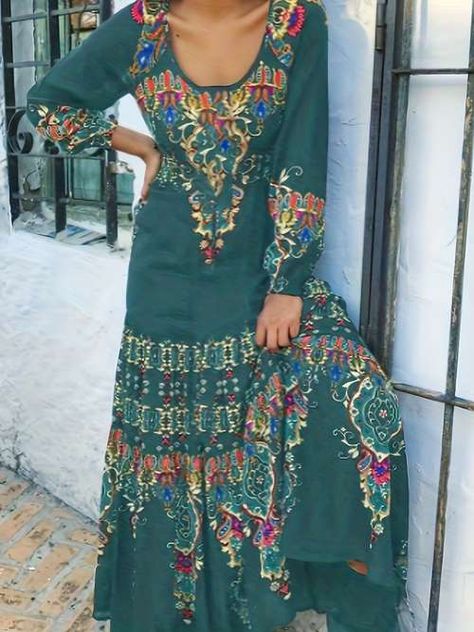 Stile Boho Chic, How To Fold Sleeves, Maxi Dress Outfit, Estilo Boho Chic, High Waist Dress, Beach Maxi Dress, Flowy Maxi Dress, Vestidos Vintage, Vintage Floral Print