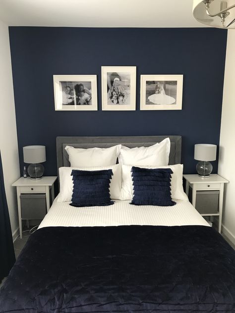 Blue And White Bedroom, Blue Bedroom Walls, Blue Bedroom Design, Bedroom Ideas For Couples, Blue Bedroom Decor, Bedroom Decor For Couples, Dekorasi Kamar Tidur, Small Bedroom Decor, Couple Bedroom