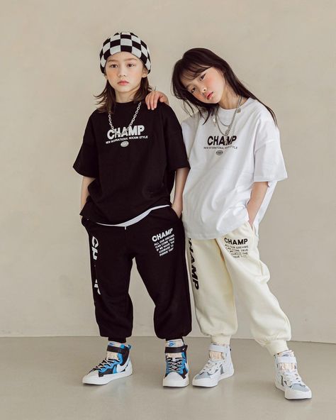 Hip Hop Kids Outfits, Tomboy Kids, Fashion In Japan, Girl Boss Outfit, Kidswear Trends, Hip Hop Kids, Kids Street Style, Tomboy Look, Urban Kids