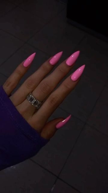 Pink Stiletto Nails, Pointed Nails, Acrylic Nails Coffin Short, Pink Acrylic Nails, Fire Nails, Pretty Acrylic Nails, Chic Nails, Dope Nails, Nail Arts