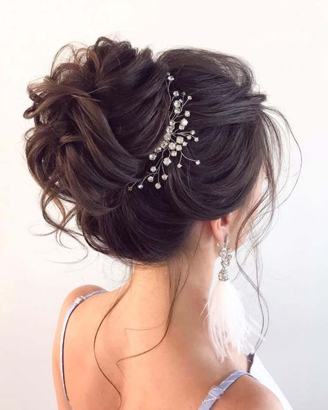 Wedding Updos For Short Hair 2022 Guide: 50+ Best Looks Short Hair 2022, Wedding Updos For Short Hair, Bride Hairstyles Updo, Bridal Hair Up, Brides Made, Updos For Short Hair, Hairstyles Design, Wedding Bun Hairstyles, Hair 2022