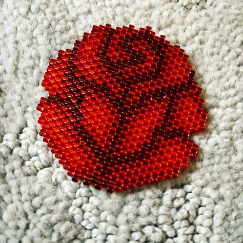 Miyuki Beads Pattern Brick Stitch, Brick Stitch Beading, Beaded Rose, Art Perle, Bead Crochet Patterns, Beaded Art, Beading Patterns Free, Brick Stitch Earrings, Brick Stitch Pattern