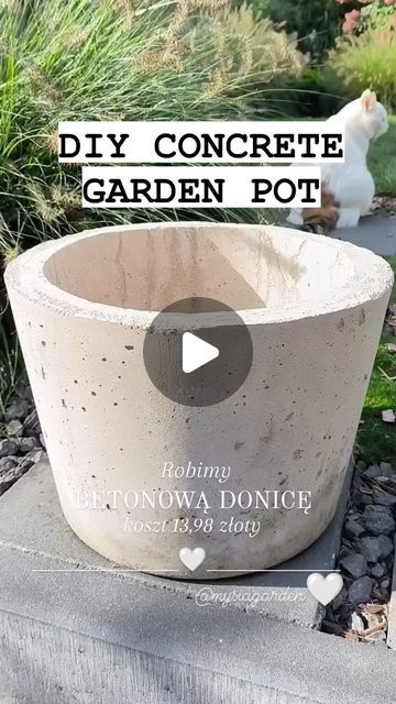 Casie’s Garden on Instagram: "Transform your garden with a touch of creativity! 🌿   This DIY concrete garden pot is both stylish and functional.   Remember to add drainage holes for healthy plant growth.   Let your green thumb shine! 🌱   #DIYProject #GardenDesign #SustainableLiving #OutdoorDecor  Shoutout to @mysiagarden for this great idea!  Make sure to follow 👆🏻👆🏻 for more great content and inspiration 🙌🏻" Concrete Bowl Planter, Cement Cloth Planters Diy, Concrete Vases Diy, Diy Garden Pots Ideas Planters, Diy Concrete Flower Pots, Making Concrete Planters, Making Concrete Pots, Diy Concrete Planters Mold, Diy Cement Garden Decor