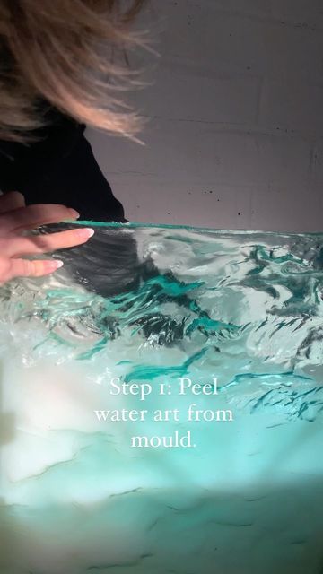 Resin Water Sculpture, Resin Water Art, Water Resin Art, Resin Water, Water Artists, Water Sculpture, Water Movement, Abstract Painting Techniques, Water Effect