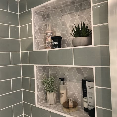 Recessed Bathroom Shelves, Shelves Decoration, Recessed Shelves, Ideas Baños, Shelf Decor Bedroom, Bad Inspiration, Decorating Shelves, Shower Shelves, Upstairs Bathrooms