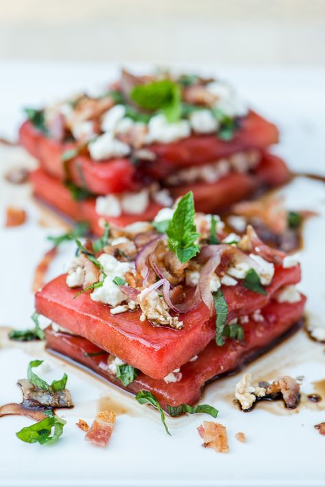 Savoury Watermelon Salad | bsinthekitchen.com #salad #fruit #bsinthekitchen Watermelon And Feta, Idee Pasto, Summer Appetizer, Watermelon Salad, Feta Salad, Watermelon Recipes, Idee Pasto Sano, Finger Food, Soup And Salad