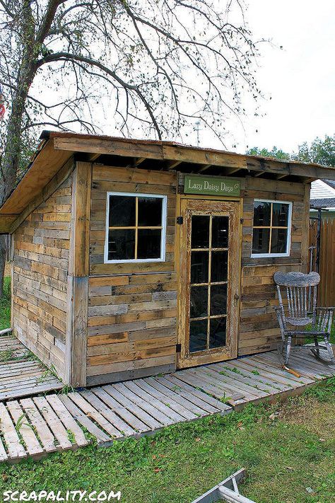 Beautiful Shed Made From Reclaimed Pallets & Tin Cans  #cans #garden #palletshed #recyclingwoodpallets #repurposedpallet #wood Pallet shed created using 90% repurposed items. I used pallets for flooring, framing, and an outer covering of the shed. The metal roofing is from fo... Shed Out Of Pallets, Casa In Pallet, Shed Inspiration, Pallet Shed, 1001 Pallets, Recycled Pallet, Shed Roof, Pallet Outdoor, Recycled Pallets