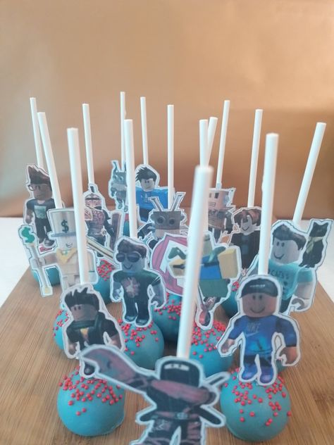 Roblox Cake Pops, Roblox Party, Roblox Cake, Food Themes, 10th Birthday, Cake Pops, Batman, Cake, Birthday