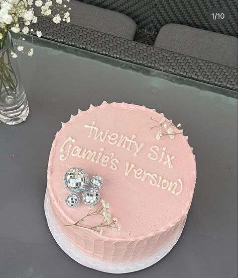 Taylor Swift Inspired Cake Mirrorball Mirrorball Cake Taylor Swift, Mirrorball Birthday Cake, Mirrorball Party, Taylor Swift Inspired Cake, Taylor Cake, Taylor Swift Party Ideas, Bolo Taylor Swift, Mirrorball Taylor Swift, Eras Party