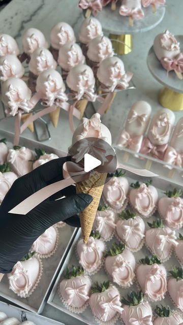 𝐋𝐮𝐱𝐮𝐫𝐲 𝐛𝐚𝐤𝐞𝐫 on Instagram: "Cake cones are a fun and creative way to enjoy cake pops, and the waffle cone definitely adds a unique touch to the dessert table. It’s a great addition for parties or gatherings where you want to impress your guests with these cuties. 🎀🎀
.
.
.
.
#cakecone #cakepop #desserttable #luxurydesserts #treatmaker" Fancy Cake Pops, Cake Cones, Cake In A Cone, Bridal Cookies, Instagram Cake, Waffle Cone, Beautiful Cupcakes, Waffle Cones, Fancy Cakes