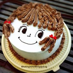 Cake Designs For Girl, Cake Designs For Kids, Buttercream Cake Designs, Resipi Kek, Chocolate Cake Designs, Cake Decorating Icing, Simple Cake Designs, Cake Decorating Piping, Chocolate Cake Decoration