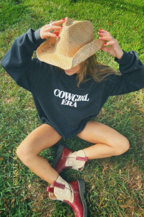 Bringing the COWGIRL aesthetic to a whole new level. It's not just a trend, or a style, it's a whole new ERA that is being born. Join the COWGIRL ERA now! Comfiest and cutest crewnecks around! Cowgirl Era, Tin Haul, Cute Crewneck, Looks Country, Cowgirl Aesthetic, Western Aesthetic, All Jeans, Concert Fits, Country Concerts