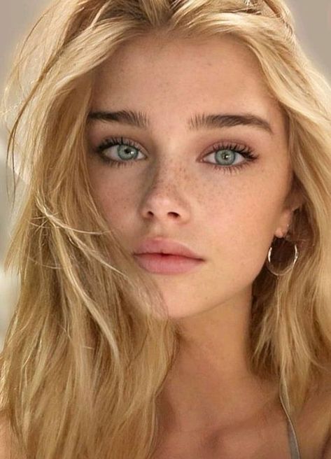 Blonde Hair And Blue Eyes, Most Beautiful Eyes, Model Face, Blonde Women, Blonde Beauty, 가을 패션, Cute Makeup, Blonde Girl, Beauty Face